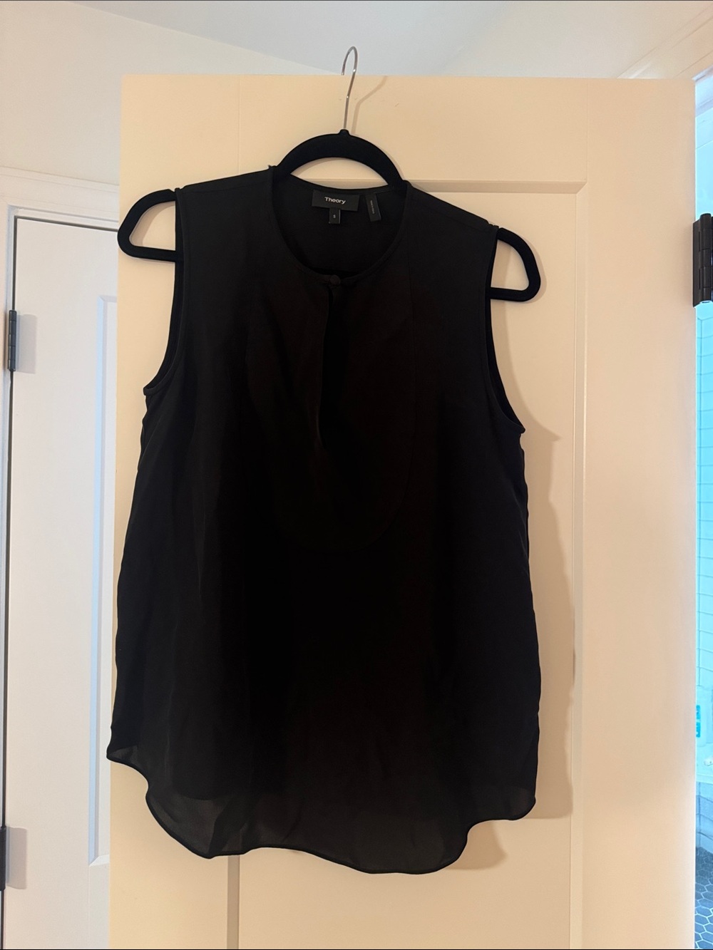 Theory Black Sleeveless Round-Neck Silk Shell Top